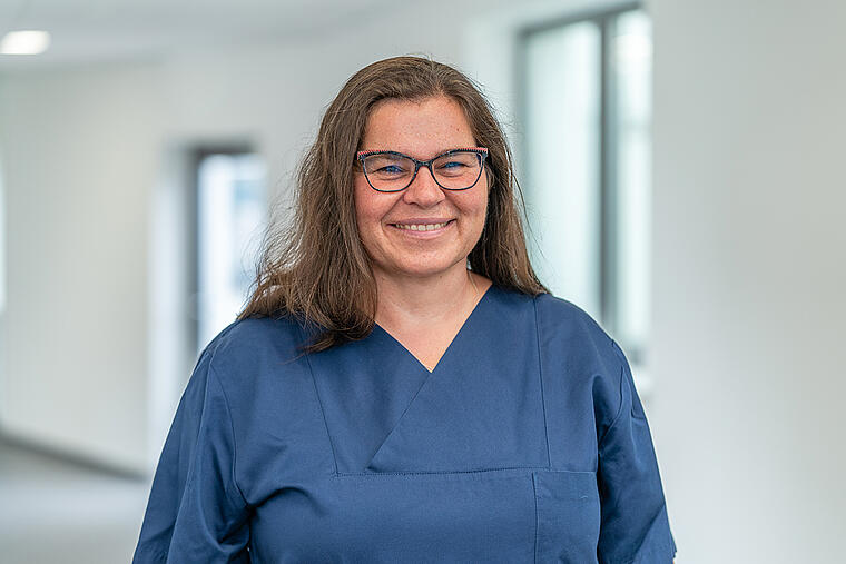 Gefäßchirurgie – Oberärztin Dr. med. Annerose Dorf