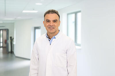 Gefäßchirurgie – Chefarzt Dr. med. Ibrahim Antrags