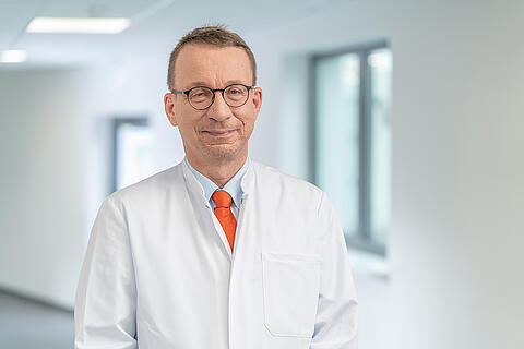 Prof. Dr. med. Andreas Kopp, Chefarzt der Klinik für Diagnostische und Interventionelle Radiologie, Darmkrebs, Krankenhaus Düren